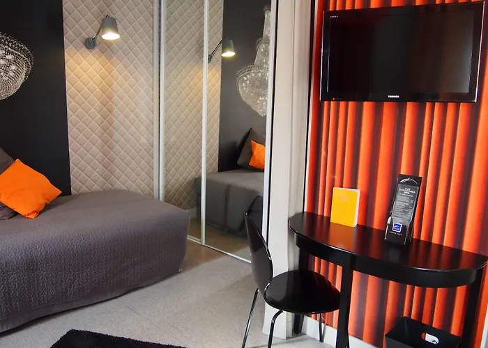 מלון Porte De Versailles 3*