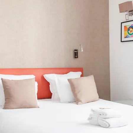 Porte De Versailles Hotel