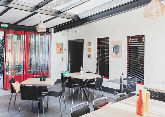 Porte De Versailles Отель 3*