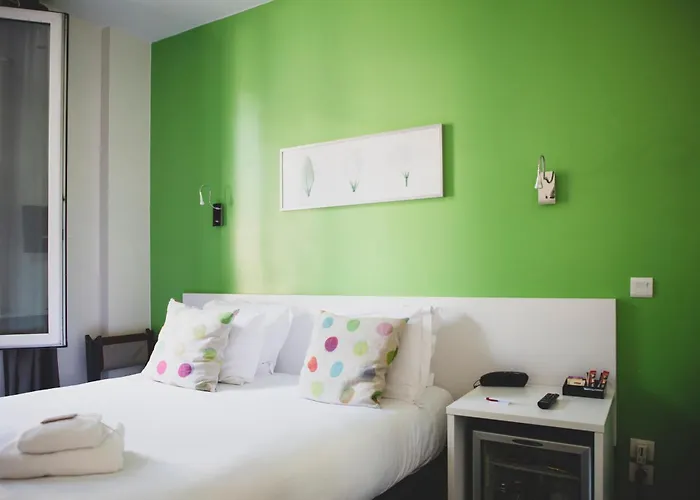 Porte De Versailles 3*