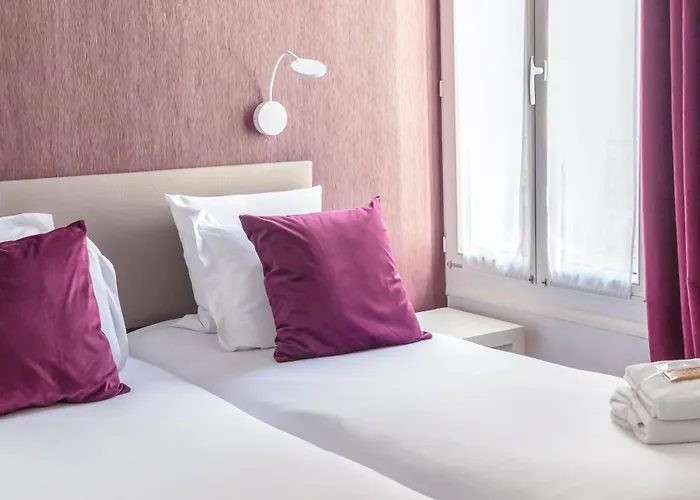 Porte De Versailles Hotel 3*