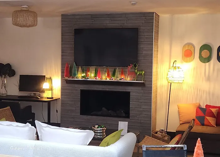 Porte De Versailles 3*