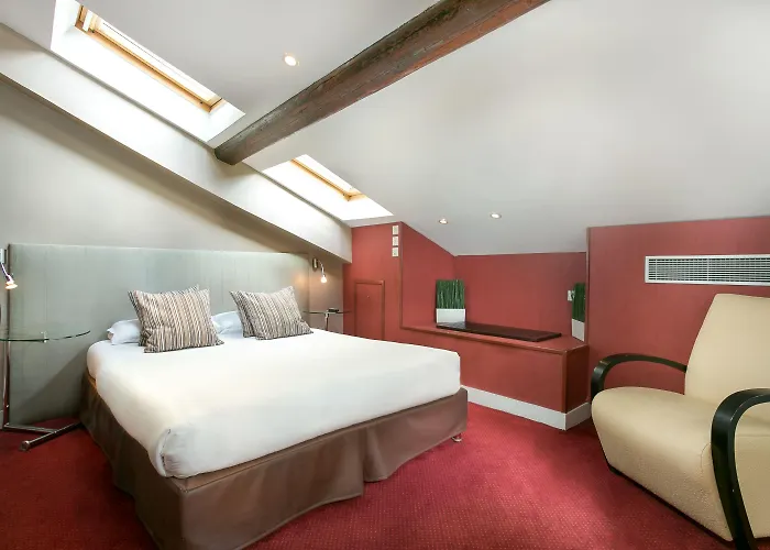 Porte De Versailles Отель 3*