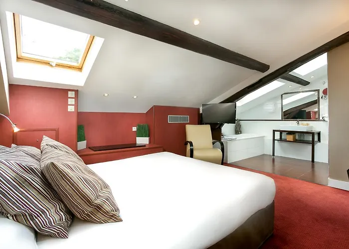 Отель Porte De Versailles 3*