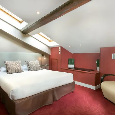 Porte De Versailles Hotel 3*