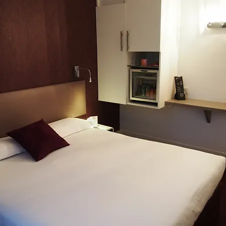 Porte De Versailles Hotel